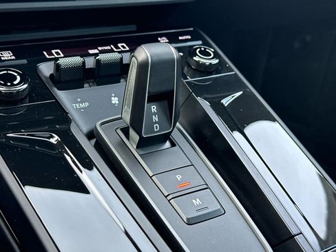 Certified 2025 Porsche 911 Carrera S RWD image 21