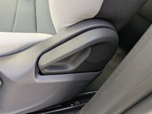 New 2026 Volkswagen Taos S image 24