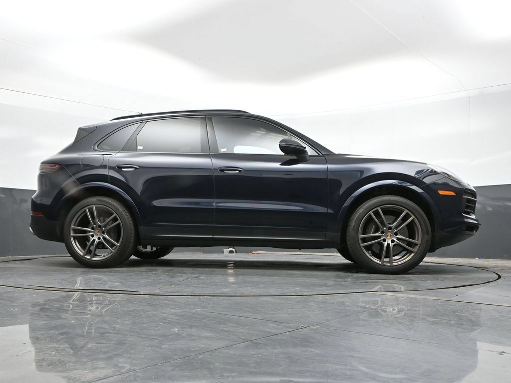 Used 2023 Porsche Cayenne AWD/4WD image 41