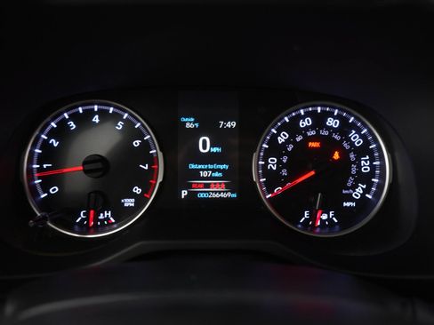Used 2020 Toyota RAV4 LE w/ All Weather Liner Package AWD/4WD image 17
