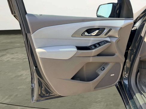 Used 2019 Chevrolet Traverse Premier w/ Driver Confidence II Package image 16