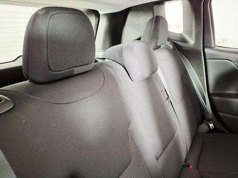 Used 2020 Jeep Renegade Altitude image 12