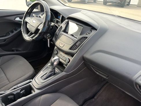 Used 2015 Ford Focus SE FWD image 74