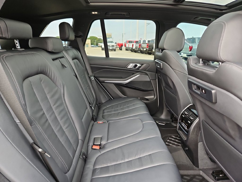Used 2019 BMW X5 xDrive40i w/ Premium Package 2 AWD/4WD image 24