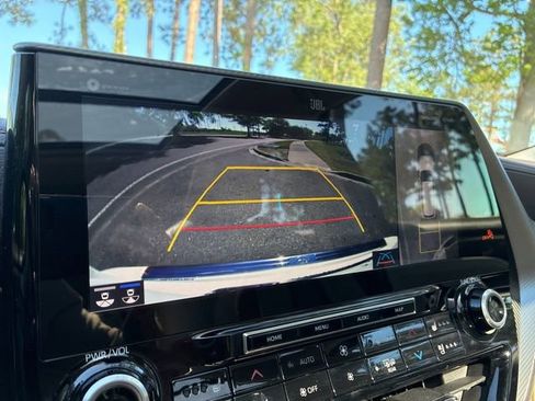 Used 2021 Toyota Highlander Platinum image 33