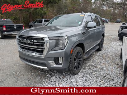 Used 2022 GMC Yukon SLT w/ SLT Premium Package