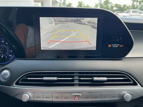 Used 2020 Hyundai Palisade SEL w/ Premium Package FWD image 17