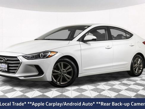 Used 2017 Hyundai Elantra SE image 2