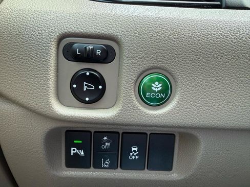 Used 2020 Honda Pilot Touring image 37