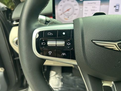 Certified 2026 Genesis GV70 2.5T Select AWD/4WD image 9