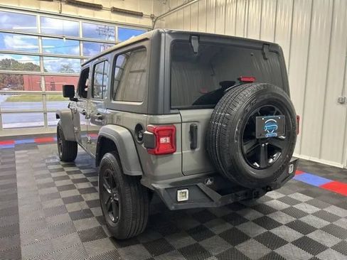 Used 2022 Jeep Wrangler Unlimited Sport AWD/4WD image 6