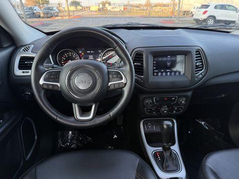 Used 2019 Jeep Compass Latitude w/ Popular Equipment Group image 14