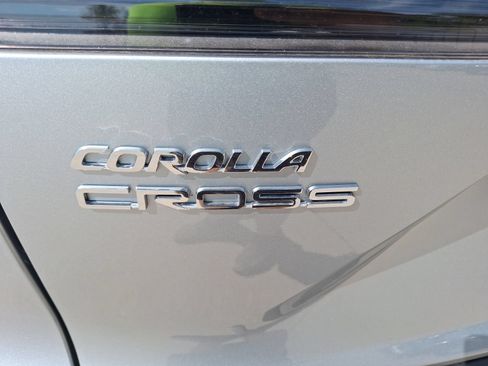Used 2026 Toyota Corolla Cross L FWD image 12
