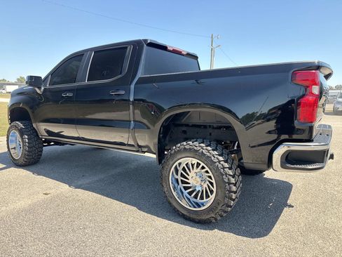 Used 2021 Chevrolet Silverado 1500 LT AWD/4WD image 6