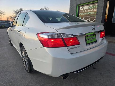 Used 2015 Honda Accord Sport image 8