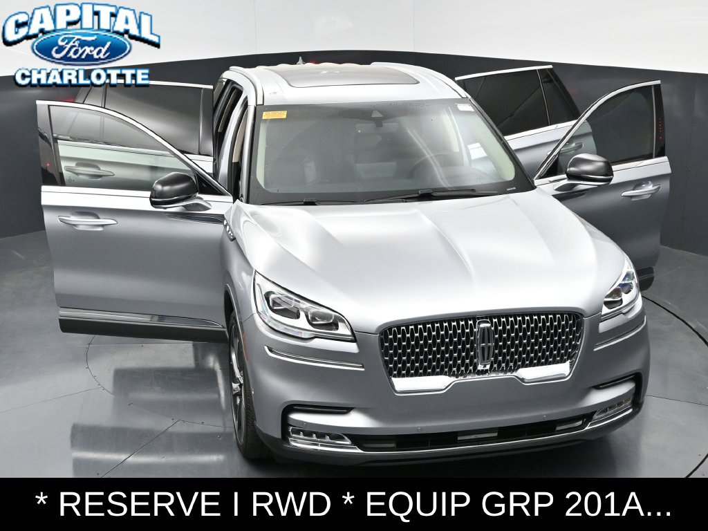 Used 2023 Lincoln Aviator Reserve w/ Equipment Group 201A RWD image 36
