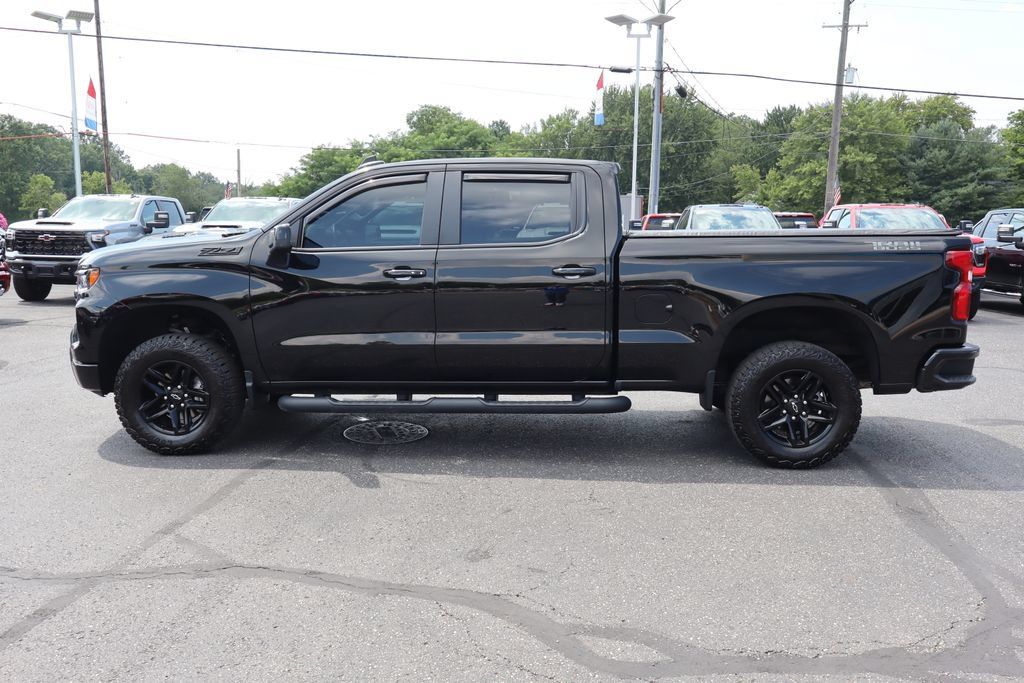 Used 2025 Chevrolet Silverado 1500 LT Trail Boss w/ Convenience Package II AWD/4WD image 26