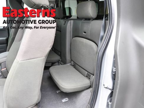 Used 2019 Nissan Frontier S RWD image 21