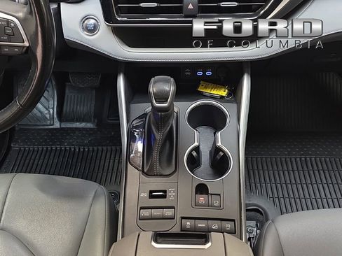 Used 2022 Toyota Highlander XLE image 28