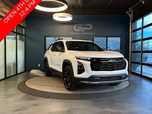 Used 2025 Chevrolet Equinox LT w/ Convenience Package II AWD/4WD image 1