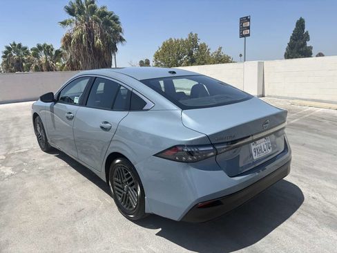 Used 2026 Nissan Sentra SV w/ Floor Mat Package FWD image 10