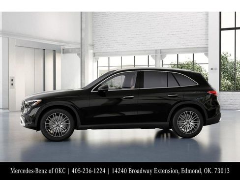 Used 2026 Mercedes-Benz GLC 300 4MATIC image 35