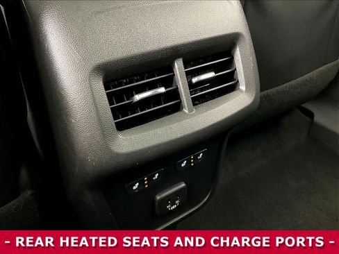 Used 2023 Chevrolet Equinox Premier AWD/4WD image 10
