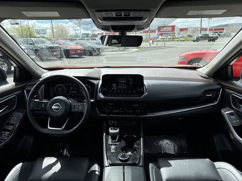 Used 2023 Nissan Rogue Platinum w/ Platinum Premium Package AWD/4WD image 15