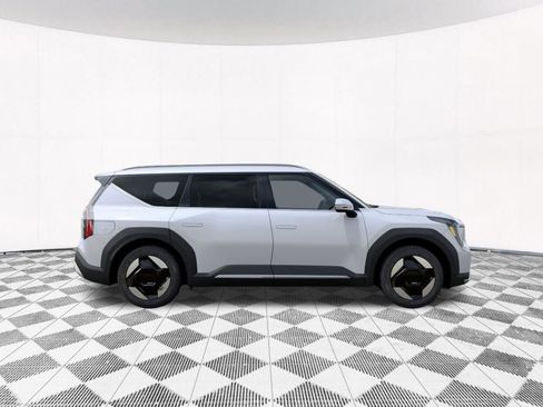 New 2026 Kia EV9 Wind AWD/4WD image 10