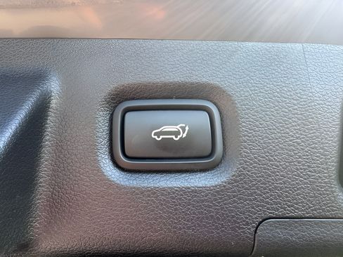 Certified 2023 Hyundai Santa Fe SEL AWD/4WD image 12