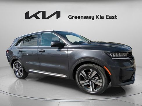 Certified 2023 Kia Sorento EX image 1