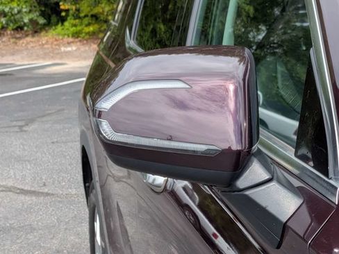 Used 2024 Hyundai Palisade SEL FWD image 14