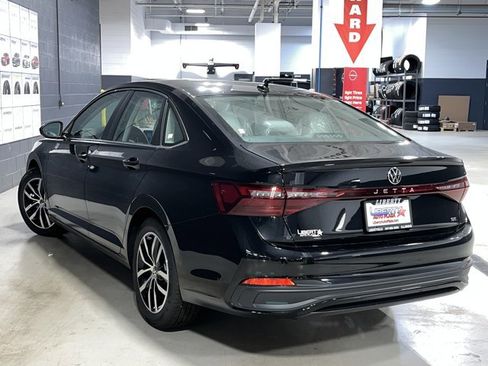 New 2025 Volkswagen Jetta SE image 9