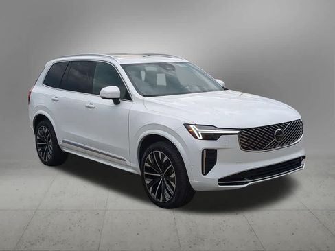 Certified 2026 Volvo XC90 B6 Plus AWD/4WD image 8