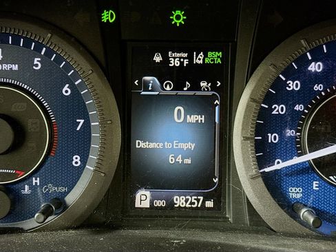 Used 2020 Toyota Sienna XLE image 12