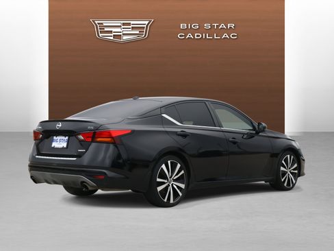 Used 2022 Nissan Altima 2.0 SR image 5