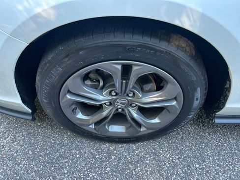 Used 2023 Honda Accord EX image 11