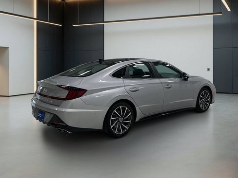 Certified 2023 Hyundai Sonata Limited FWD image 7