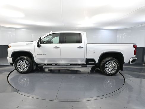 Used 2021 Chevrolet Silverado 2500 High Country AWD/4WD image 11