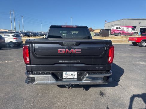 Used 2024 GMC Sierra 1500 SLT image 4