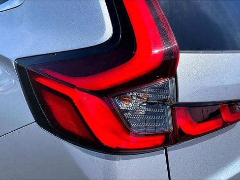Used 2025 Honda CR-V Sport-L image 28