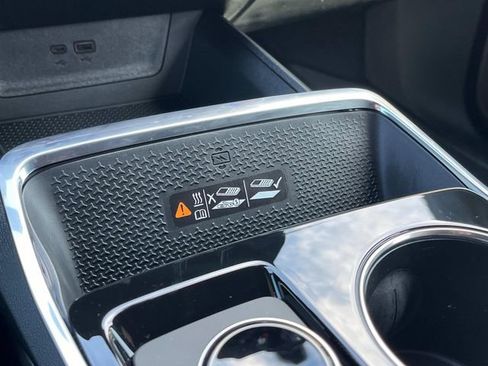 New 2026 Chevrolet Equinox ACTIV AWD/4WD image 34