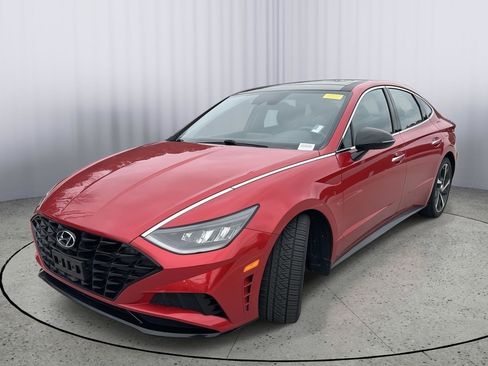 Used 2022 Hyundai Sonata SEL Plus image 2