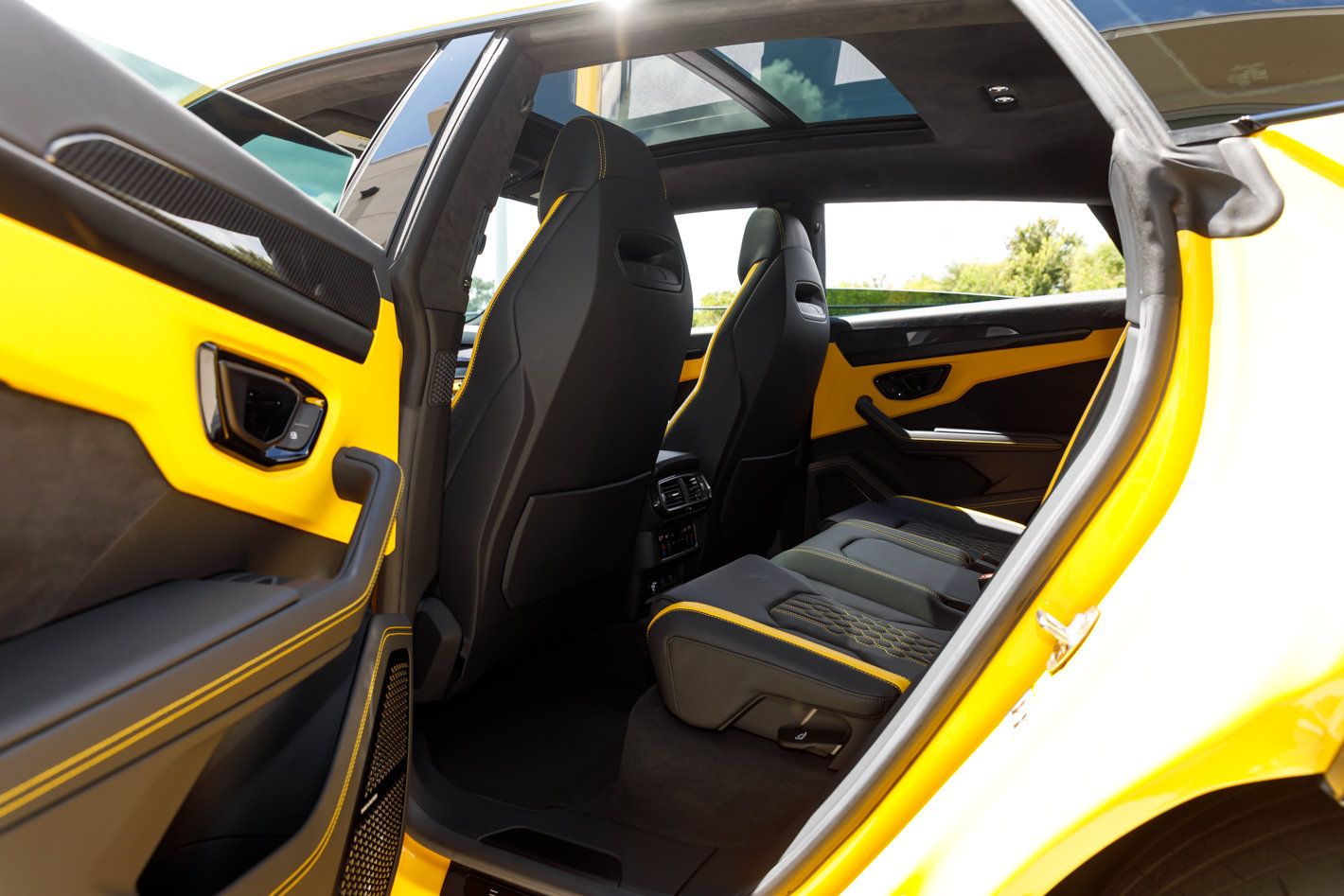 Used 2024 Lamborghini Urus S AWD/4WD image 37