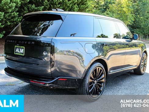 Used 2024 Land Rover Range Rover Long Wheelbase SE AWD/4WD image 5