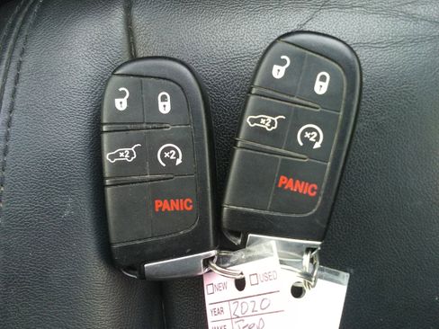 Used 2020 Jeep Grand Cherokee Limited image 29