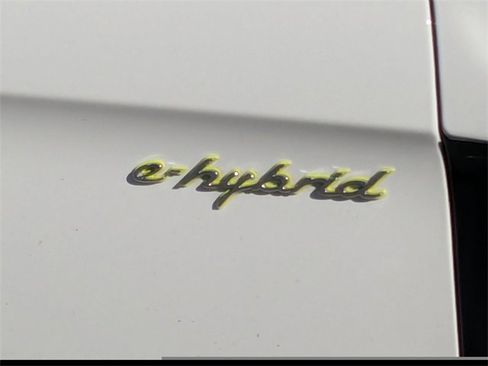 Used 2023 Porsche Panamera 4S w/ Premium Package image 13