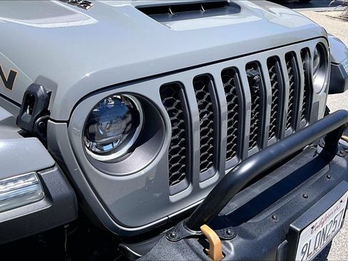 Used 2023 Jeep Wrangler Unlimited Rubicon 392 w/ Trailer Tow Package AWD/4WD image 33