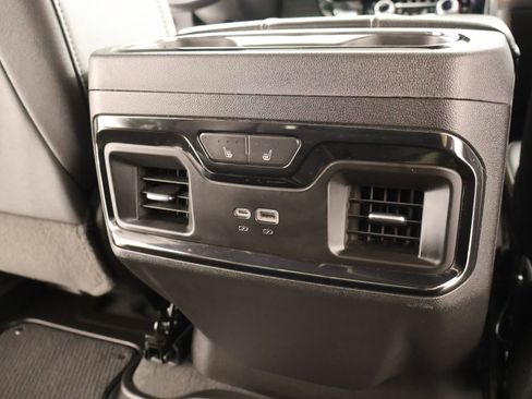 Used 2022 GMC Sierra 1500 AT4 w/ AT4 Preferred Package image 17