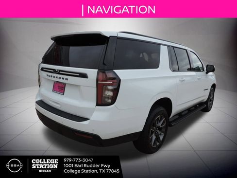 Used 2023 Chevrolet Suburban Z71 w/ Luxury Package image 4
